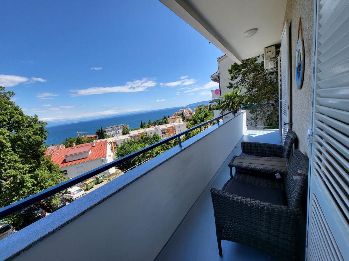 Apartment With Direct Sea View, Free Parking And Close To Beaches And Promenade Lovran Exterior photo