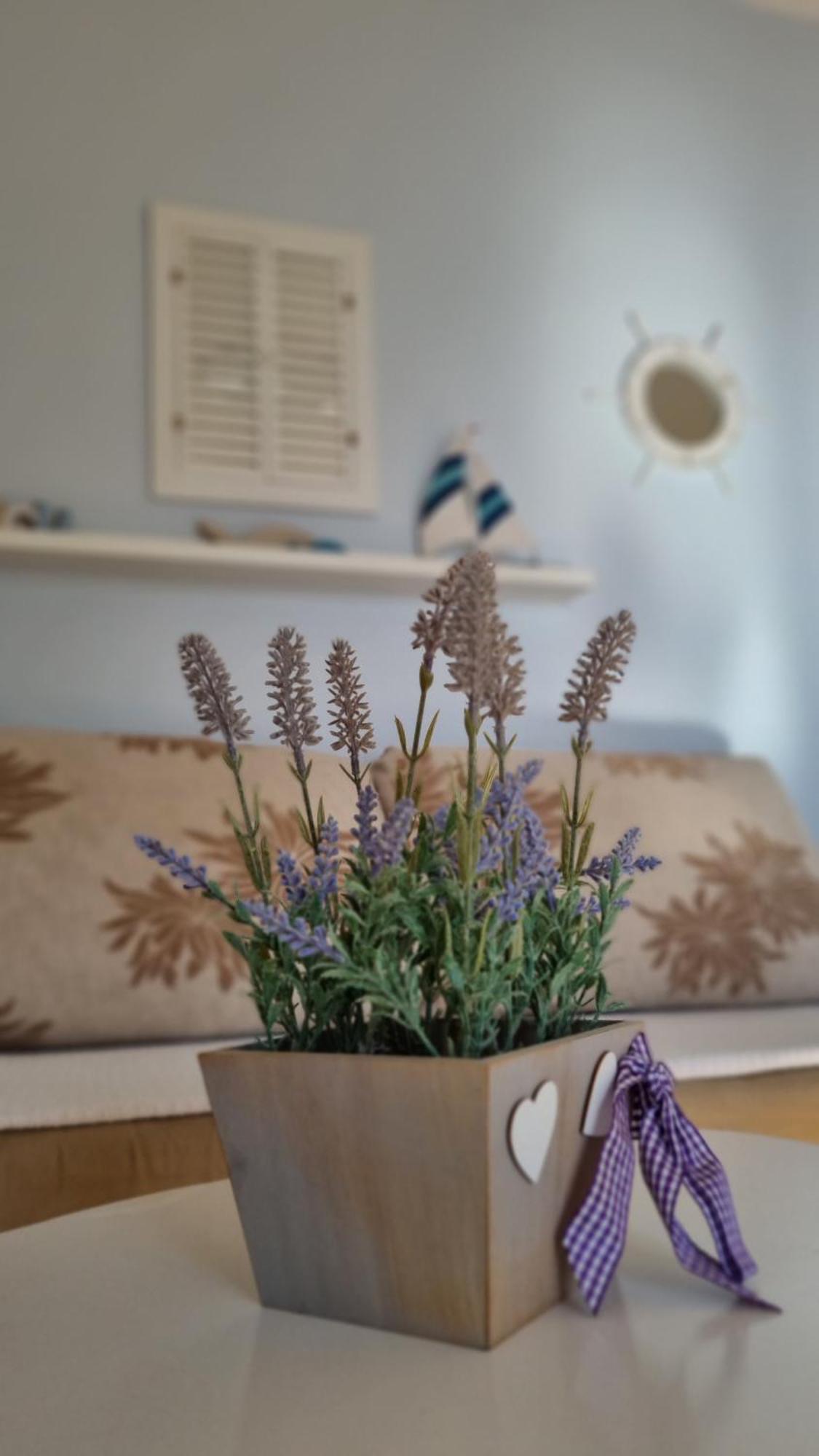 Apartment With Direct Sea View, Free Parking And Close To Beaches And Promenade Lovran Exterior photo